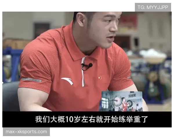 石智勇训练完直接拎两箱红牛走人,这喝法是拿金牌当糖嗑? 石智勇训练完直接拎两箱红牛走人,这喝法是拿金牌当糖嗑?